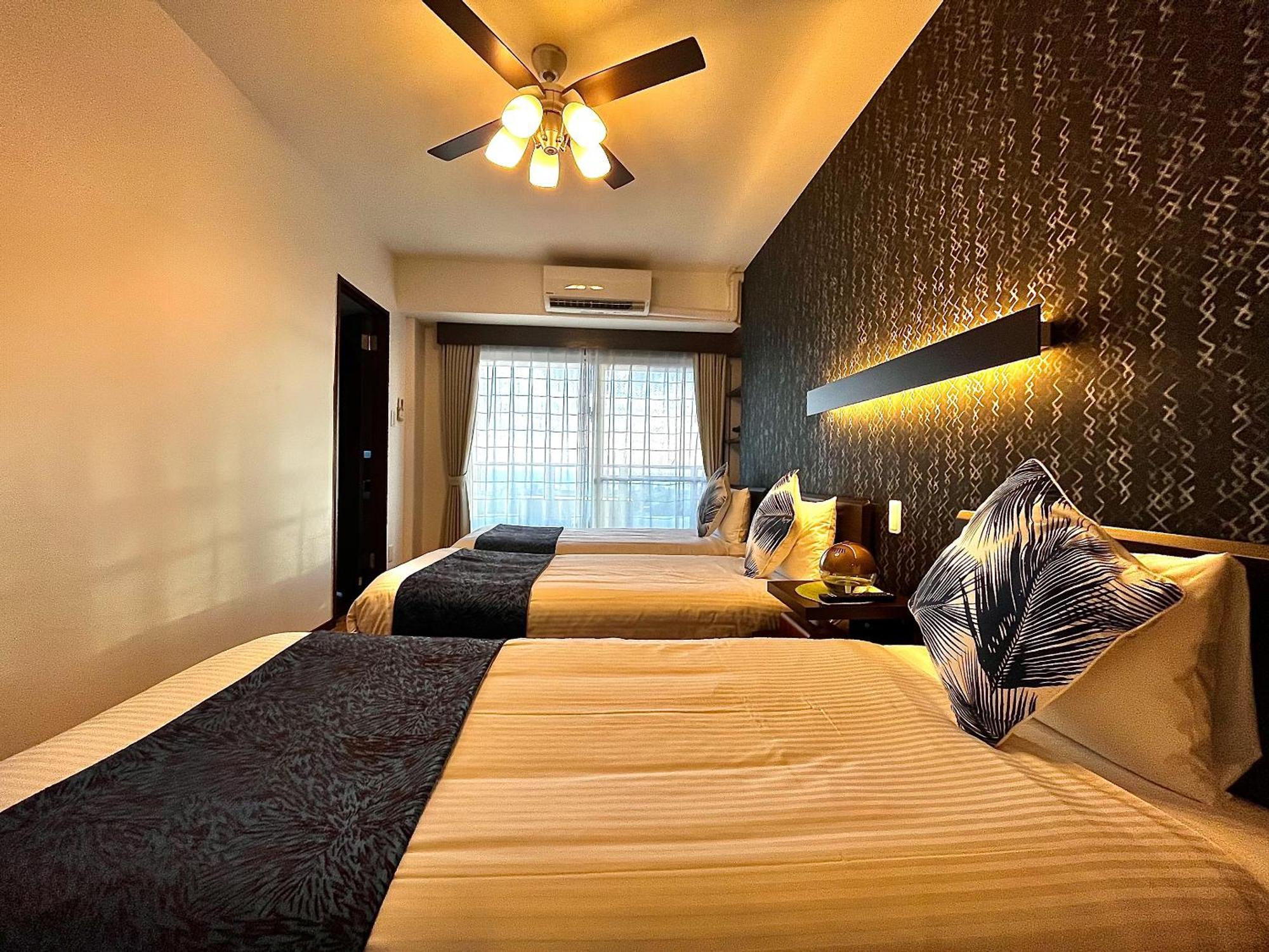 Zoe Resort The Sunset Village Okinawa Чятан Екстер'єр фото
